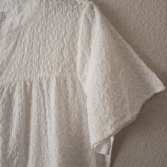 NWOT D&Co White All Over Embroidered Cotton Button Up Top - Picture 5 of 8